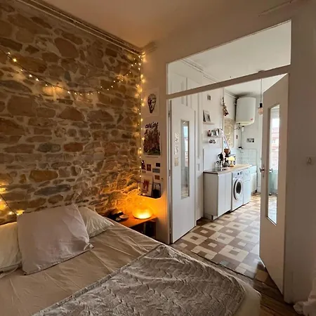Διαμέρισμα Bright In Ideal For Two People *